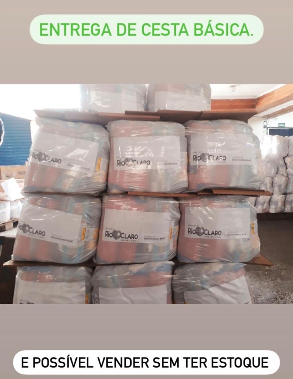 Entrega de cesta básica